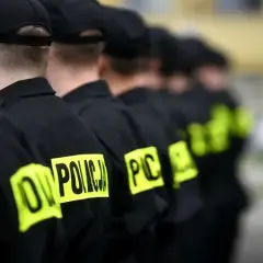 Jaki stopień ma policjant po studiach? Odkryj, co musisz wiedzieć