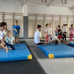 Zajęcia z akrobatyki w Polsce – znajdź idealne dla siebie zajęcia