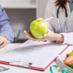 Co po studiach z dietetyki? Odkryj najlepsze ścieżki kariery