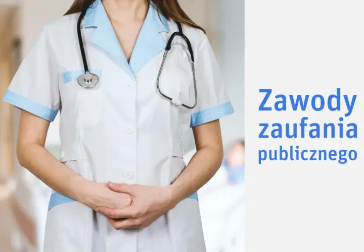 Osoba zaufania publicznego w białym fartuchu z niebieskimi wykończeniami i stetoskopem.
