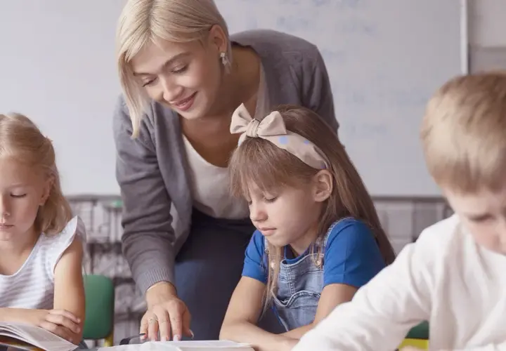 Jak podziękować wychowawcy w wyjątkowy sposób i wyrazić wdzięczność
