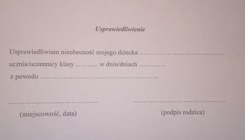 Usprawiedliwienie nieobecności w szkole. Formularz do wypełnienia przez rodzica, zawiera pola na dane ucznia, datę i powód absencji.