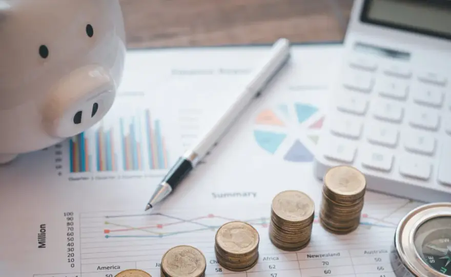 Finanse i Rachunkowość: Kariera, Zarobki i Rozwój po Studiach