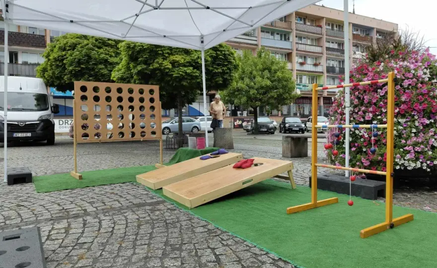 Gry i zabawy na firmową wigilię: 15 pomysłów, które zachwycą
